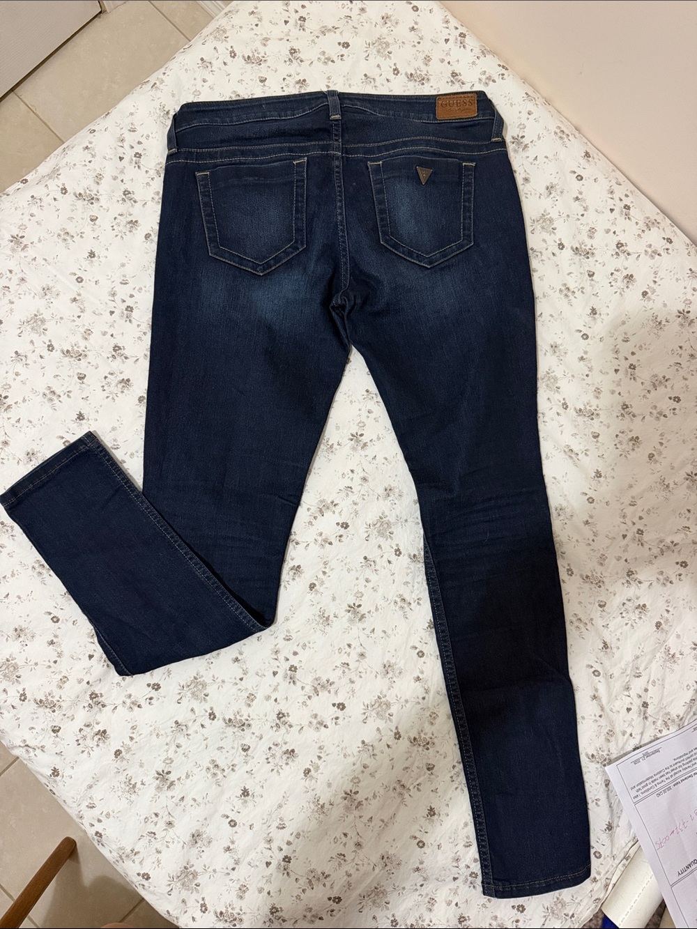 Guess Women’s Dark Wash Skinny Jeans